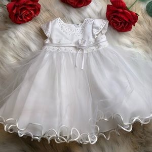 White dress 0-3 months